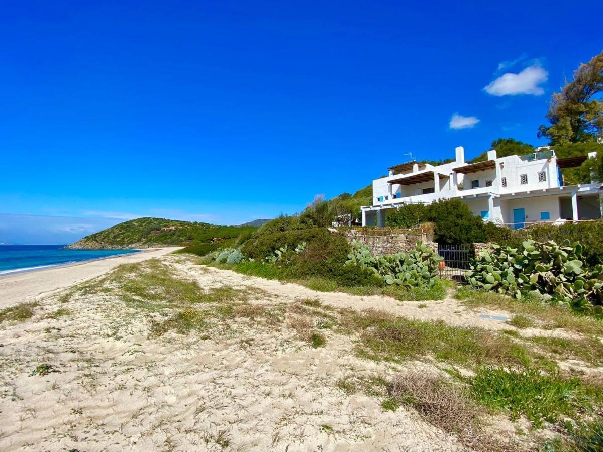 Апартаменты Beachfront House Geremeas Sardegna Экстерьер фото